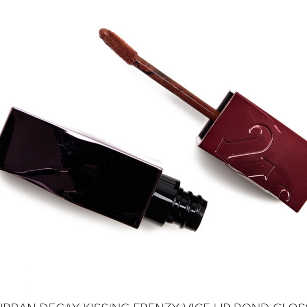 🧚‍♀️KISSING FRENZY Urban Decay Vice Lip Bond NWT